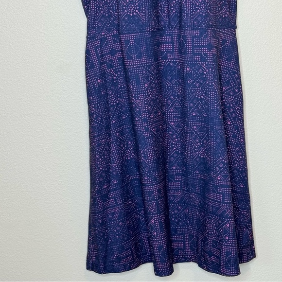 Prana Navy Blue with Pink print size 4 - Picture 3 of 13